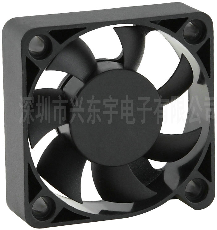 舞台灯光散热风扇http://www.zdlzk.com/products-detail.asp?cpid=121